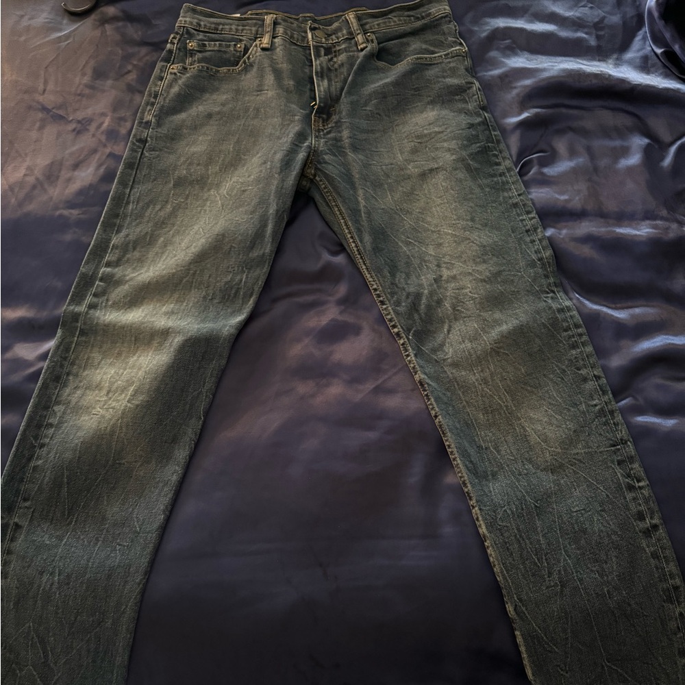 Levi’s 502  33x32